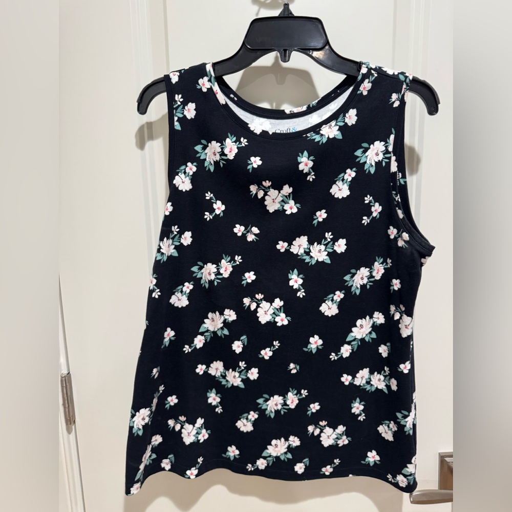 Croft & Barrow Black Floral Tank Top
